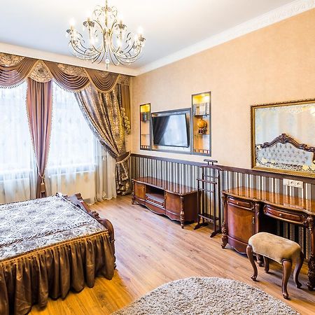 Beautiful Apartment D.Galytskogo Лвив Екстериор снимка